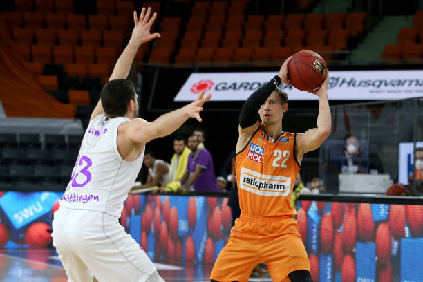 出全新格局 出全新格局