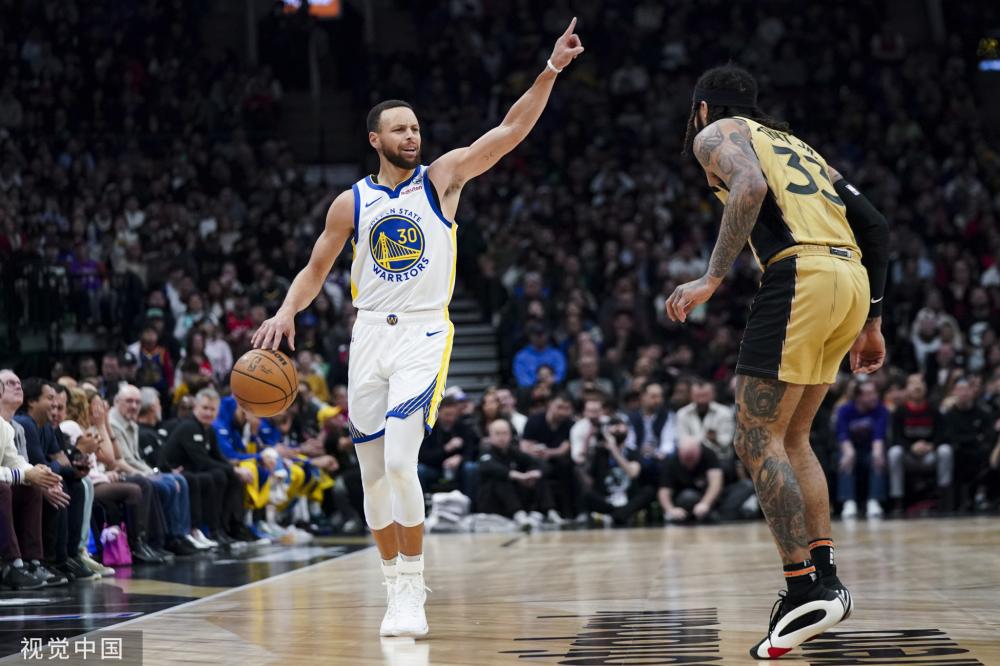 与后场出球 与后场出球